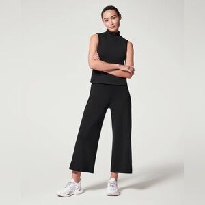 Spanx AirEssentials Cropped Wide Leg Pant in Very Black